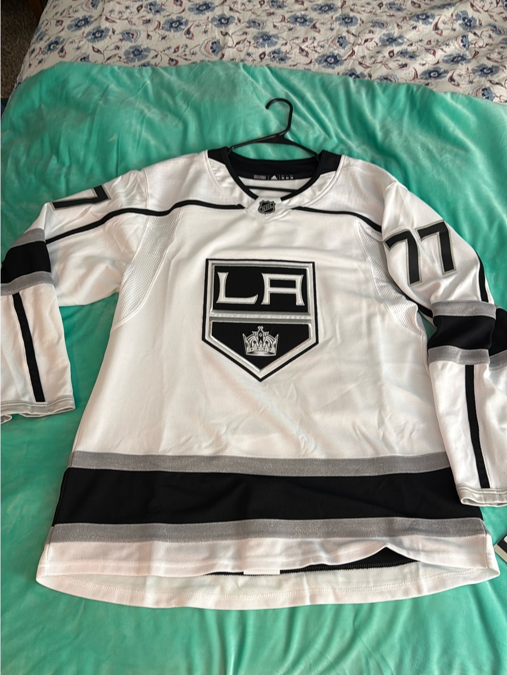 Jeff Carter LA Kings away jersey